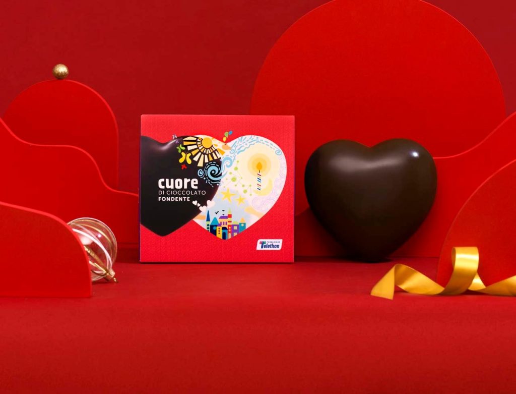 TELETHON 2023 NATALE CUORE CIOCCOLATO FONDENTE 1 DEF