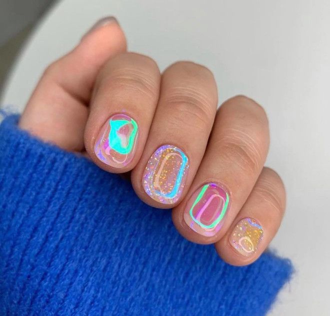 aurora nails