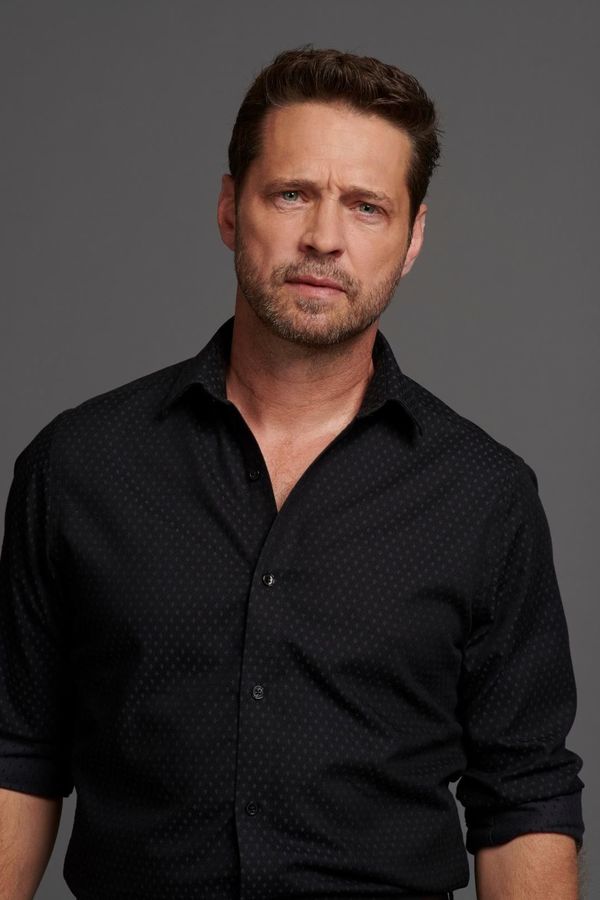 jason priestly