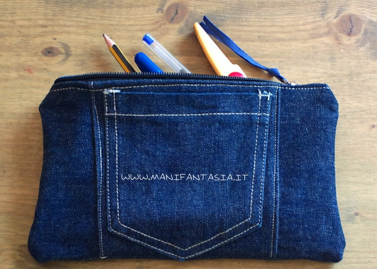 riciclo di jeans astuccio portapenne