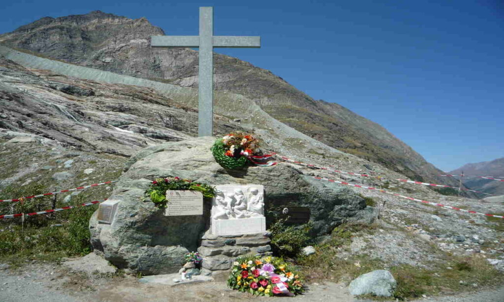 Barrage de Mattmark Memorial 1