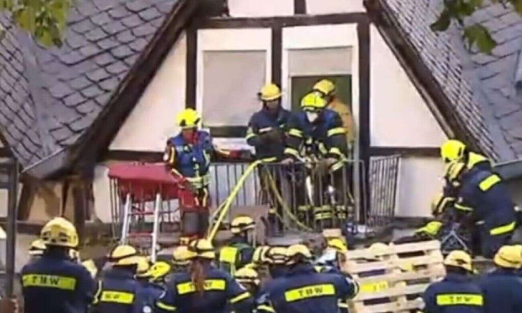 Foto soccorritori hotel di Kroev in Germania