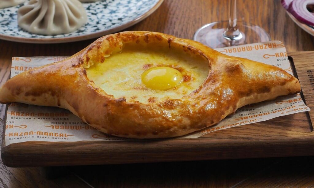 Ricetta del Khachapuri, il buonissimo pane georgiano 1 khachapuri