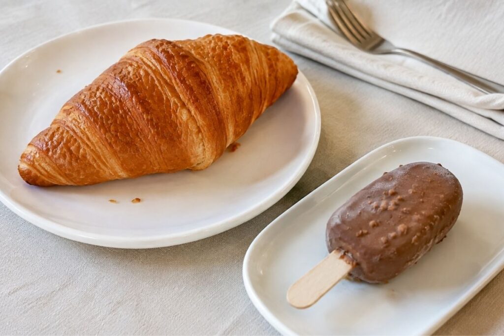 Taglia la punta del cornetto e farciscilo con un Magnum: abbiamo provato il trend più goloso di Instagram 2 Ingredienti