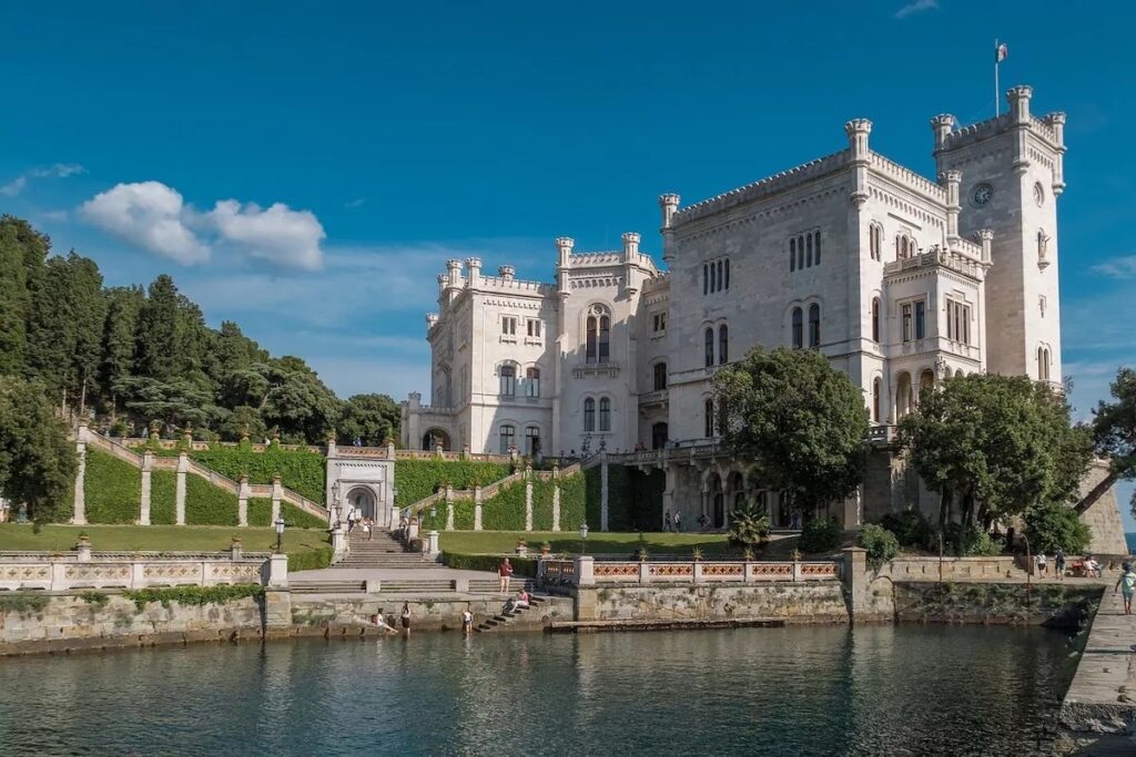 Scopri la città più viva d'Italia: perché qui annoiarsi è impossibile 1 A conquistare il titolo di città più viva d'Italia è Trieste